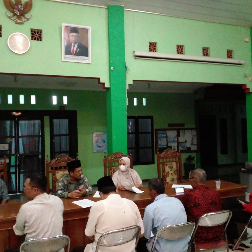 RAPAT INTERN LAPORAN PERTANGGUNGJAWABAN REALISASI APBDES 2021 - Desa ...